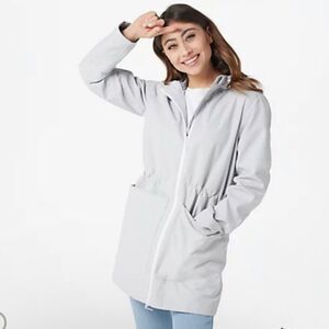 Nuage Patch Pocket Back Vent Waterproof Jacket